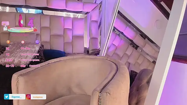 Dapnne  online show from 09/20/25, 08:32