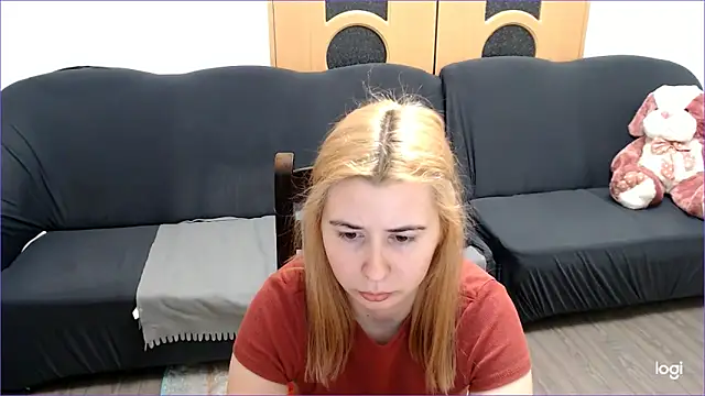 Snapshot of VioletaFlower7 chatting on 02/15/25, 09:26 VioletaFlower7 online show from 02/15/25, 09:26