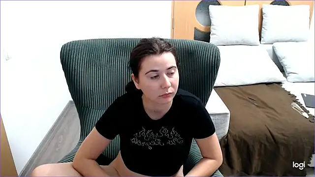 VioletaFlower7 online show from 11/05/25, 10:10