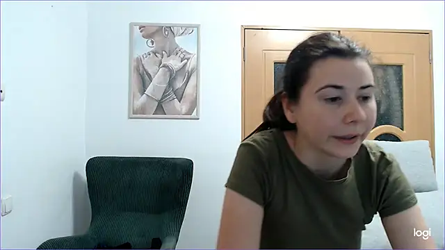 VioletaFlower7 online show from 12/04/25, 10:13