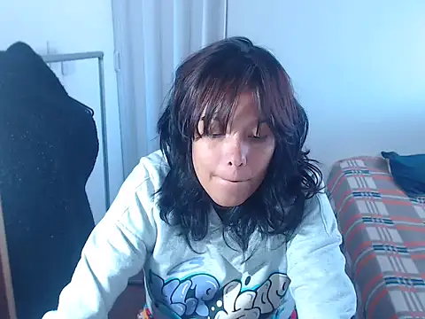 Snapshot of home_vlak chatting on 02/22/26, 05:33 home vlak online show from 02/22/26, 05:33