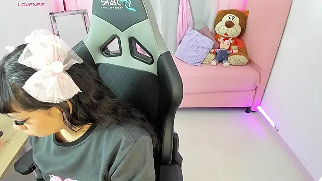 Snapshot of zoesullivan chatting on 01/24/25, 09:49 zoesullivan online show from 01/24/25, 09:49