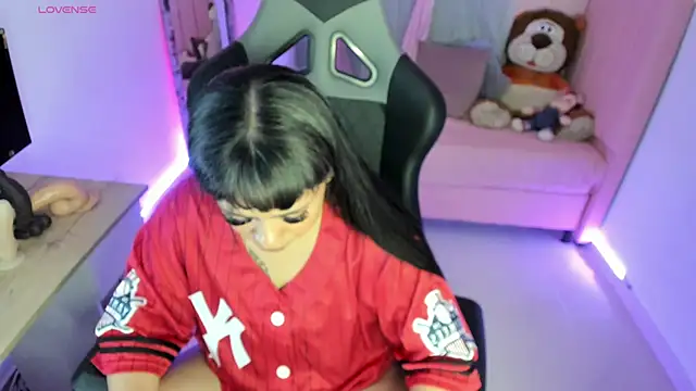 Snapshot of zoesullivan chatting on 03/20/25, 10:10 zoesullivan online show from 03/20/25, 10:10