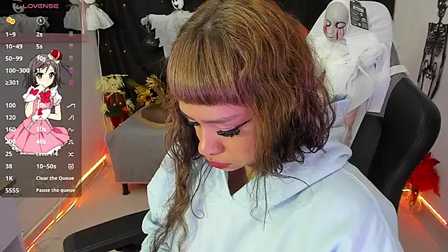 Snapshot of zoesullivan chatting on 10/22/25, 09:53 zoesullivan online show from 10/22/25, 09:53