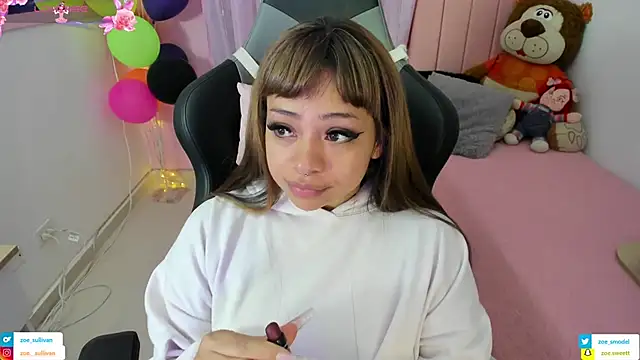 Snapshot of zoesullivan chatting on 11/16/25, 09:37 zoesullivan online show from 11/16/25, 09:37