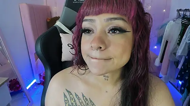 Snapshot of zoesullivan chatting on 02/21/26, 09:54 zoesullivan online show from 02/21/26, 09:54