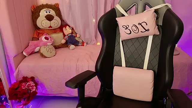 Snapshot of zoesullivan chatting on 03/09/26, 09:57 zoesullivan online show from 03/09/26, 09:57