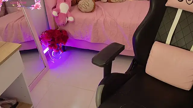 zoesullivan online show from 06/21/26, 10:01