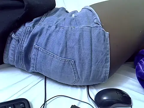 naughtycate  online show from 11/02/25, 12:29