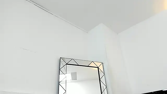 Snapshot of Juliabadlee chatting on 12/02/24, 05:48 Juliabadlee online show from 12/02/24, 05:48