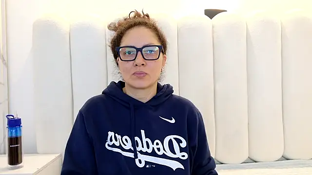 Snapshot of Juliabadlee chatting on 02/03/26, 11:43 Juliabadlee online show from 02/03/26, 11:43