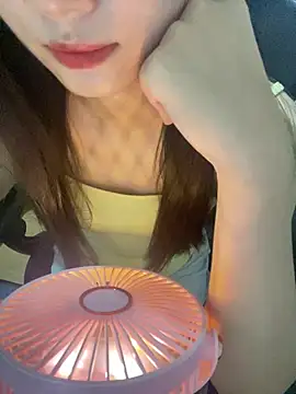Snapshot of Linda_x2 chatting on 08/09/26, 05:45 Linda x2 online show from 08/09/26, 05:45