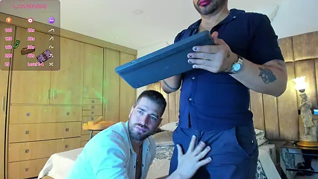 Snapshot of petterwilly1 chatting on 12/12/24, 04:10 petterwilly1 online show from 12/12/24, 04:10