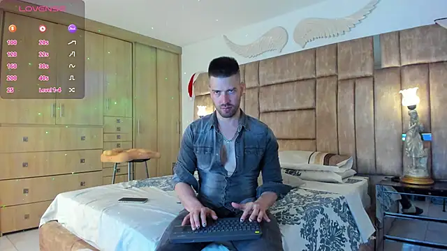 Snapshot of petterwilly1 chatting on 01/02/25, 04:13 petterwilly1 online show from 01/02/25, 04:13