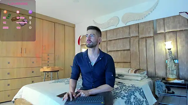 Snapshot of petterwilly1 chatting on 01/11/25, 01:11 petterwilly1 online show from 01/11/25, 01:11