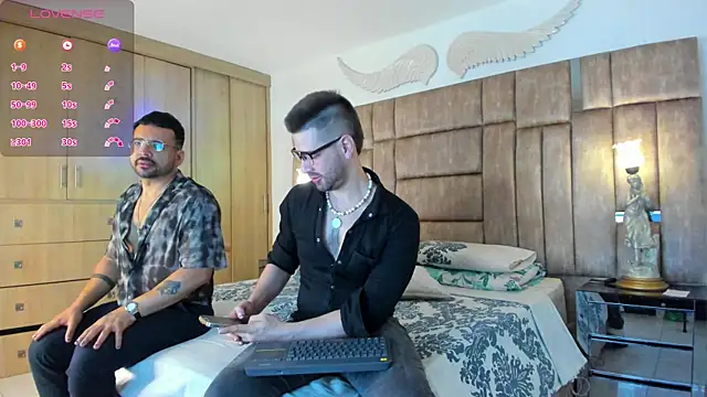 Snapshot of petterwilly1 chatting on 01/24/25, 01:14 petterwilly1 online show from 01/24/25, 01:14