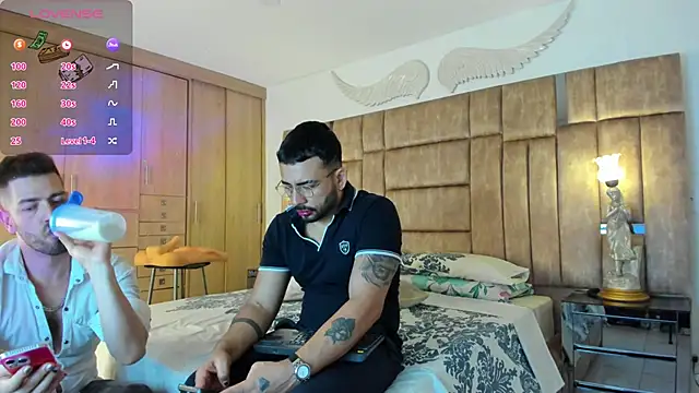 Snapshot of petterwilly1 chatting on 02/08/25, 06:01 petterwilly1 online show from 02/08/25, 06:01