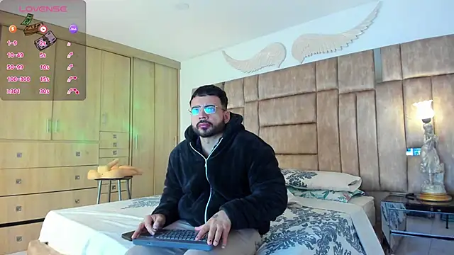 Snapshot of petterwilly1 chatting on 03/07/25, 03:18 petterwilly1 online show from 03/07/25, 03:18