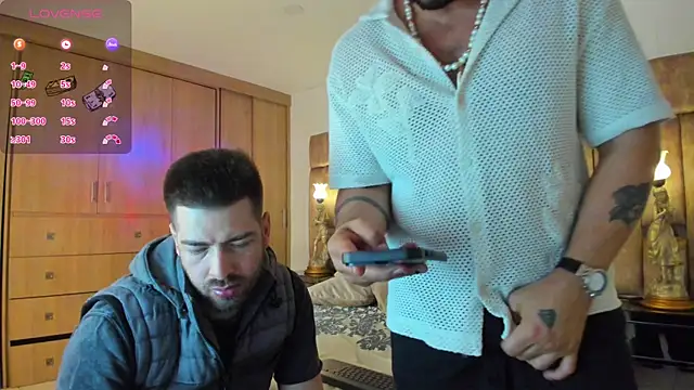 Snapshot of petterwilly1 chatting on 03/08/25, 04:17 petterwilly1 online show from 03/08/25, 04:17