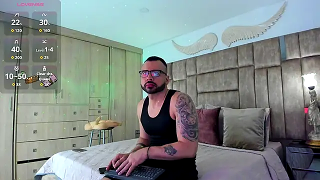 Snapshot of petterwilly1 chatting on 10/01/25, 04:02 petterwilly1 online show from 10/01/25, 04:02