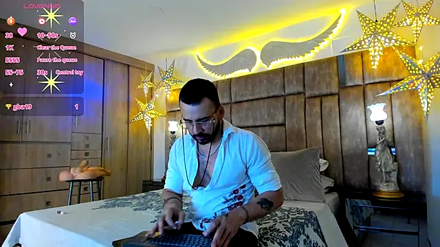 Snapshot of petterwilly1 chatting on 11/09/25, 03:10 petterwilly1 online show from 11/09/25, 03:10