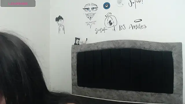 Snapshot of Julieta_De_Los_Angeles chatting on 03/04/26, 10:49 Julieta De Los Angeles online show from 03/04/26, 10:49