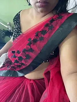 Snapshot of Hottest_Tamil chatting on 03/05/26, 02:40 Hottest Tamil online show from 03/05/26, 02:40