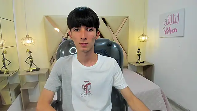 Snapshot of Jake_evans chatting on 09/29/25, 03:22 Jake evans online show from 09/29/25, 03:22