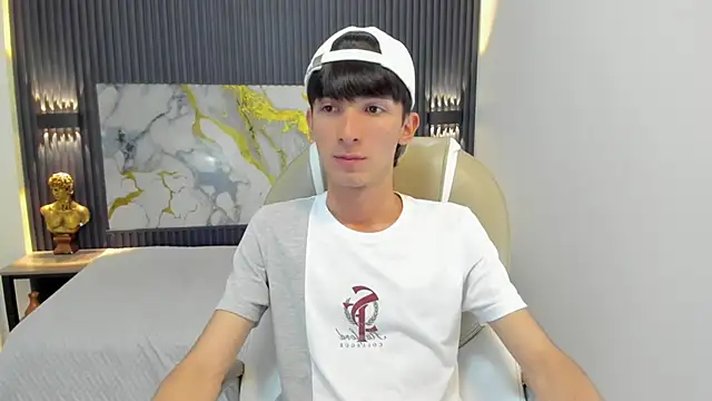 Snapshot of Jake_evans chatting on 10/04/25, 08:07 Jake evans online show from 10/04/25, 08:07