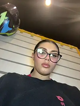 Snapshot of zui_lu chatting on 01/11/26, 04:06 zui lu online show from 01/11/26, 04:06