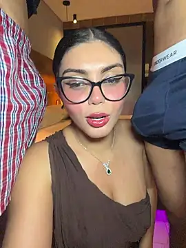 Snapshot of zui_lu chatting on 01/12/26, 01:33 zui lu online show from 01/12/26, 01:33