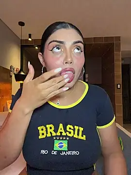 Snapshot of zui_lu chatting on 02/06/26, 01:43 zui lu online show from 02/06/26, 01:43