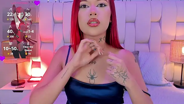 Snapshot of SkinnyFoxy chatting on 12/21/25, 08:05 SkinnyFoxy online show from 12/21/25, 08:05