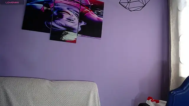 sophia ny online show from 05/13/26, 03:31