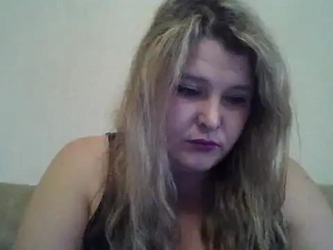 ParisMimi online show from 12/17/25, 08:53