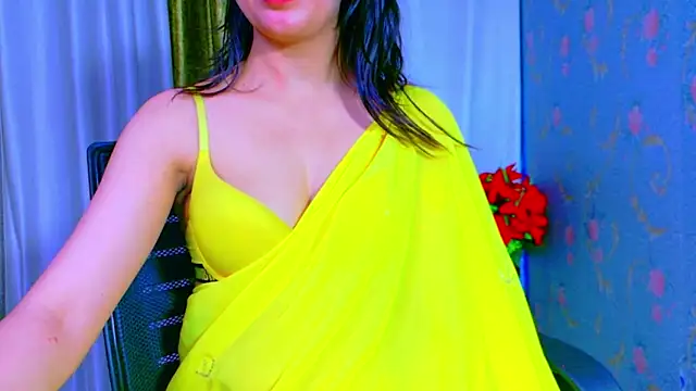 Snapshot of Aashika-Kaur chatting on 02/14/25, 05:51 Aashika-Kaur online show from 02/14/25, 05:51