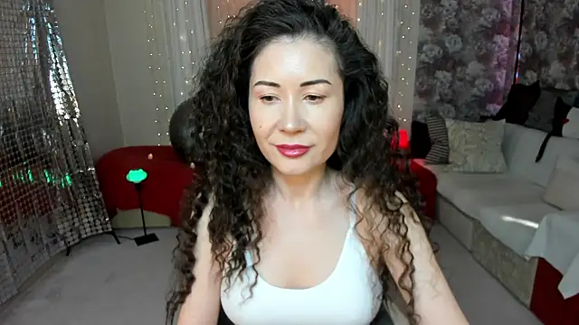Snapshot of KarinaSweeety chatting on 01/15/25, 08:41 KarinaSweeety online show from 01/15/25, 08:41