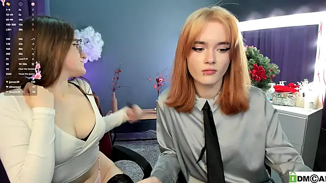 liana kisses online show from 12/29/24, 11:08