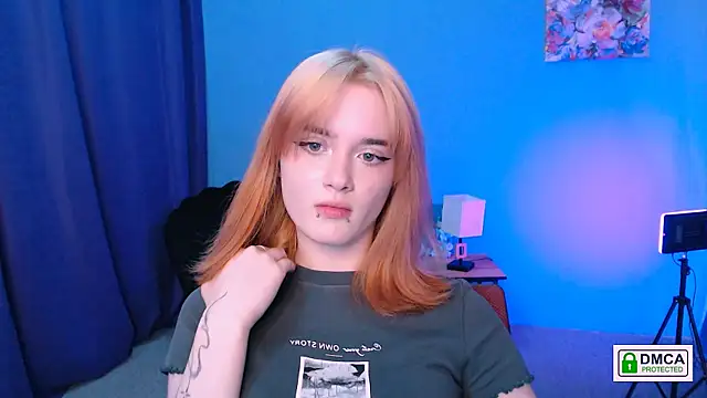 liana kisses online show from 01/02/25, 10:44