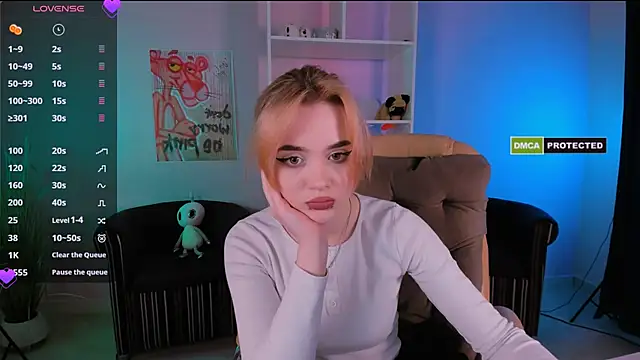 liana kisses online show from 03/19/25, 08:11