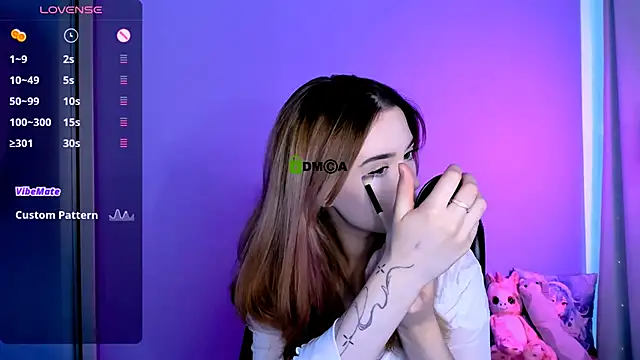 liana kisses online show from 10/11/25, 07:12