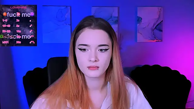 liana kisses online show from 11/25/25, 08:31