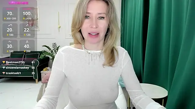 Snapshot of Jolie_Ozolla chatting on 01/29/25, 02:21 Jolie Ozolla online show from 01/29/25, 02:21