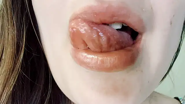 AliseSexyDoll777 online show from 06/21/26, 07:49