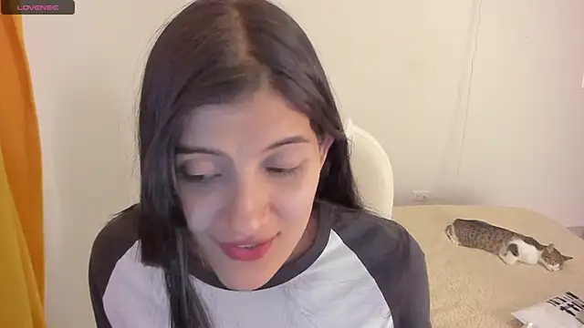 misstoya online show from 03/18/25, 04:47