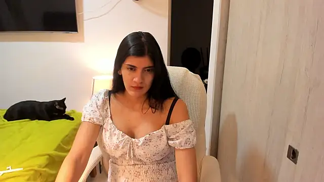 misstoya online show from 10/01/25, 01:22