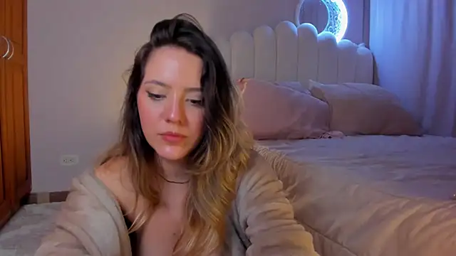 martinaaricci online show from 11/20/25, 12:44