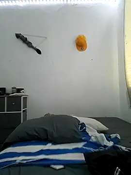 Snapshot of culitotragon24 chatting on 11/04/25, 11:15 culitotragon24 online show from 11/04/25, 11:15