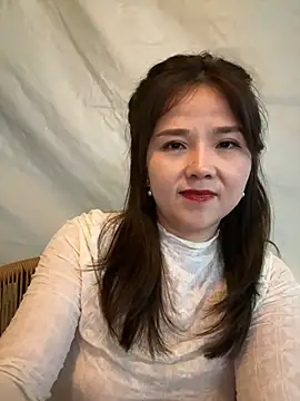 Efangfang online show from 01/02/25, 11:09