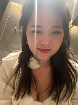 Efangfang online show from 01/04/25, 01:53